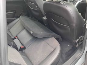 Opel Astra - 2013