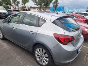 Opel Astra - 2013