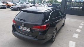 Opel Astra - 2016