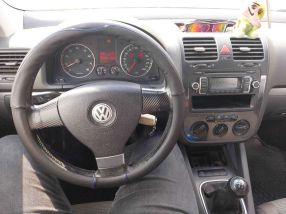 Volkswagen Golf - 2010