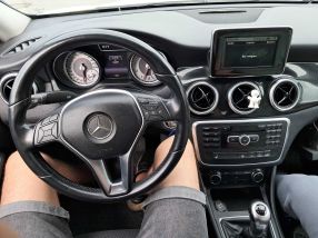 Mercedes-Benz CLA - 2014