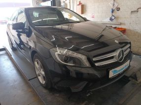Mercedes-Benz A - 2015