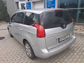 Peugeot 5008 - 2010