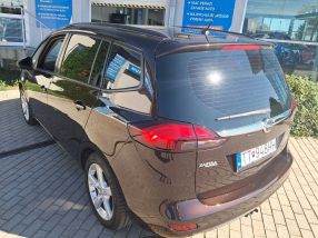 Opel Zafira - 2015