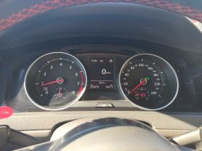 Volkswagen Golf - 2015