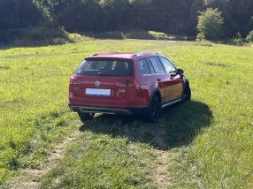 Volkswagen Golf - 2016