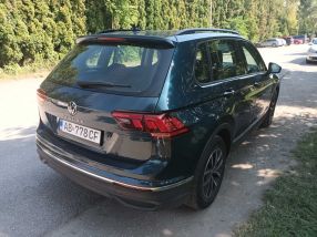 Volkswagen Tiguan - 2022