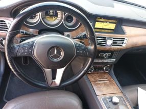 Mercedes-Benz CLS - 2012
