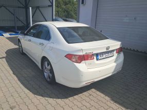 Honda Accord - 2012
