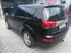 Peugeot 4007 - 2010