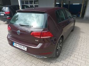 Volkswagen Golf - 2017