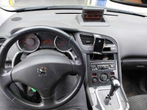 Peugeot 5008 - 2013