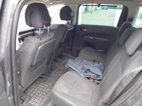 Peugeot 5008 - 2013