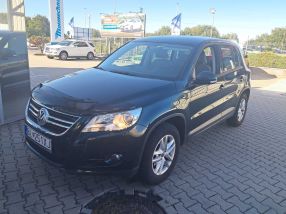 Volkswagen Tiguan - 2011