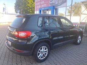 Volkswagen Tiguan - 2011