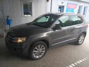 Volkswagen Tiguan - 2012