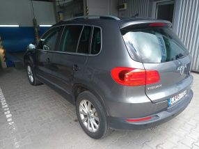 Volkswagen Tiguan - 2012