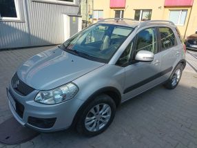 Suzuki SX4 - 2013