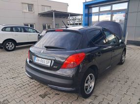 Peugeot 207 - 2009