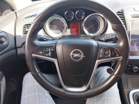 Opel Insignia - 2011