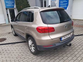 Volkswagen Tiguan - 2012