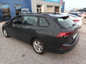 Volkswagen Golf - 2021