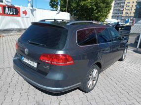 Volkswagen Passat - 2011