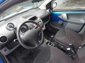 Peugeot 107 - 2010