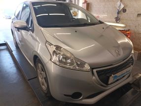 Peugeot 208 - 2014