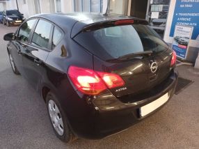 Opel Astra - 2010