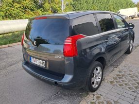 Peugeot 5008 - 2015