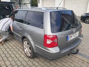 Volkswagen Passat - 2004