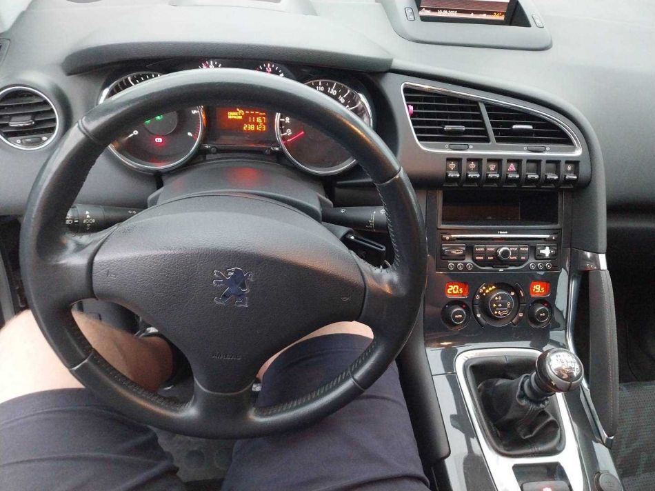 Peugeot 3008 - 2011