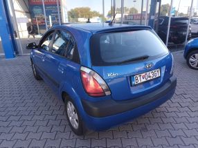 Kia Rio - 2009
