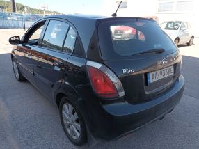 Kia Rio - 2010