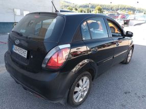 Kia Rio - 2010