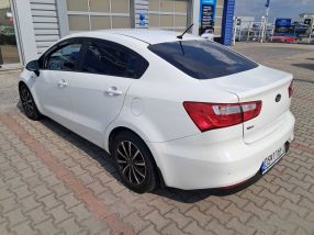 Kia Rio - 2016
