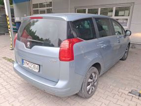 Peugeot 5008 - 2010