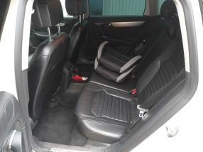 Volkswagen Passat - 2011