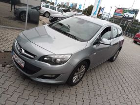 Opel Astra - 2014