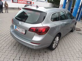 Opel Astra - 2014