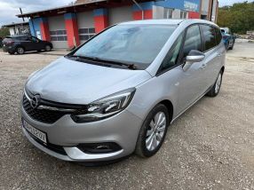 Opel Zafira Tourer - 2017