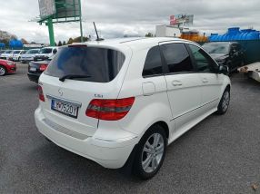 Mercedes-Benz B - 2011