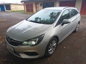 Opel Astra - 2021