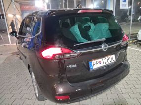 Opel Zafira Tourer - 2016