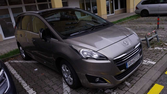 Peugeot 5008