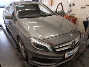 Mercedes-Benz A - 2014