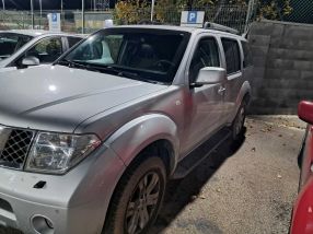 Nissan Pathfinder - 2006