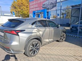 Lexus NX - 2021
