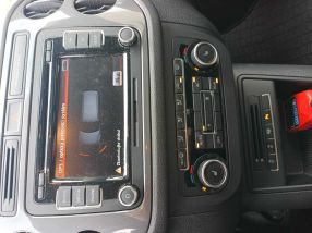 Volkswagen Tiguan - 2011